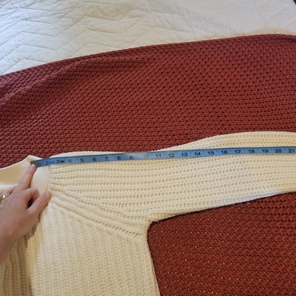 Wool Chunky Knit Cardigan - Picture 5 of 6